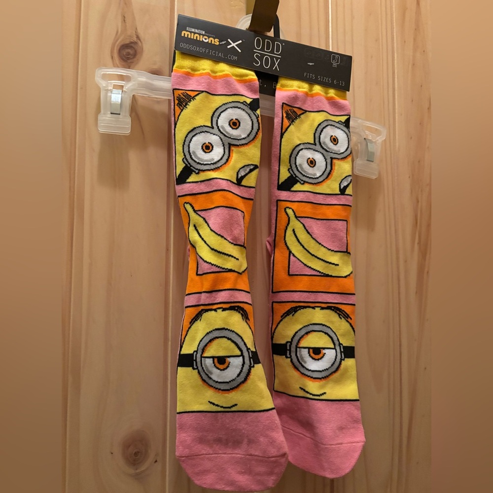 Minions Odd Sox with Pink and Yellow Design-one size-nwt
